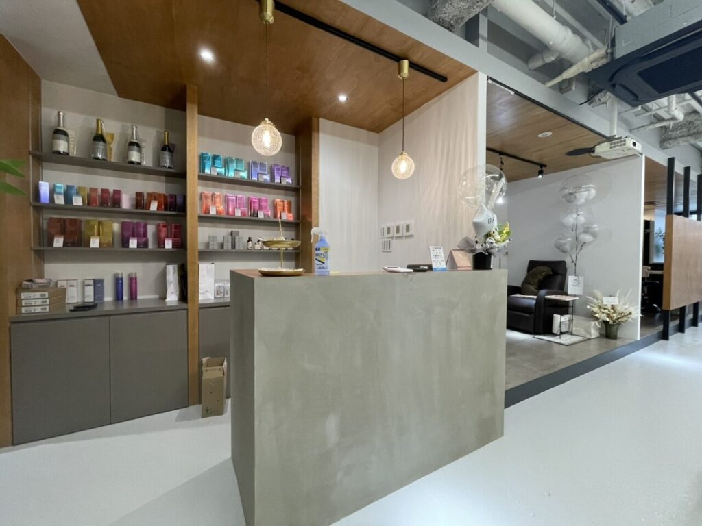 tre/e' hair salonの店内写真