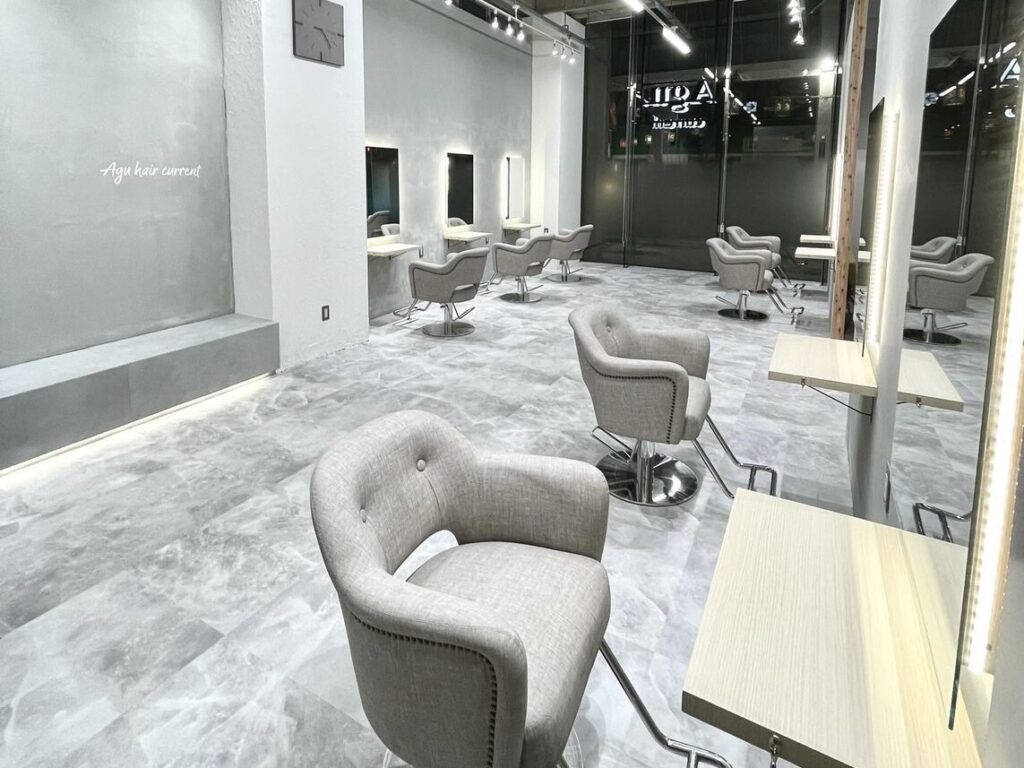 Agu hair current 天文館店の店内写真