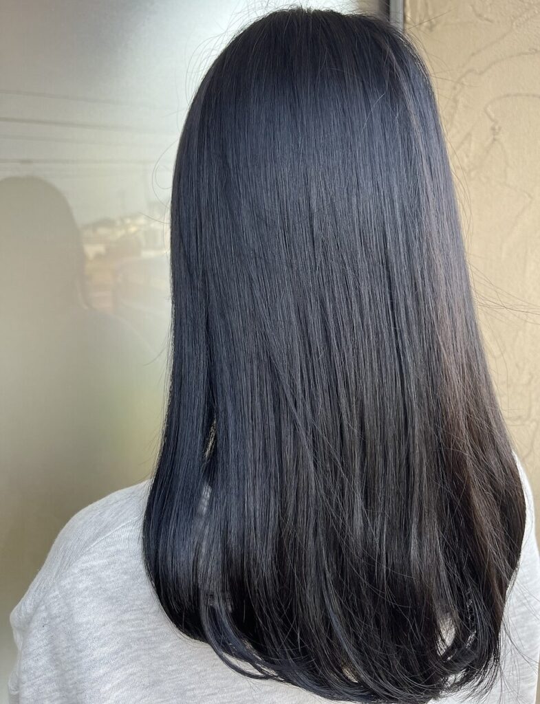 Ricci KOBARIのストレートスタイル