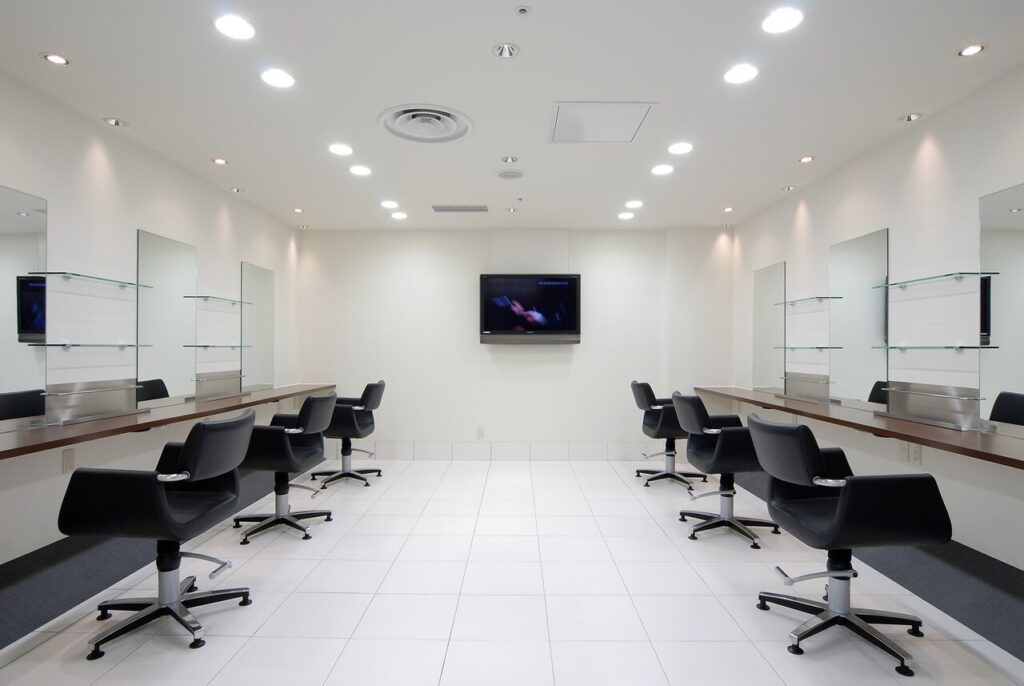 TONI&GUY NIIGATAの店内写真