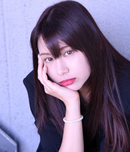 Blossomの健康的な髪のスタイル写真