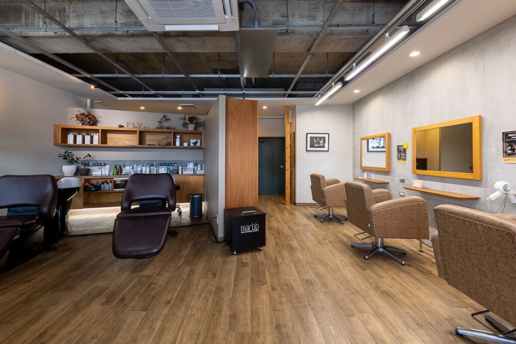 ヘアクリエイトフライの店内写真