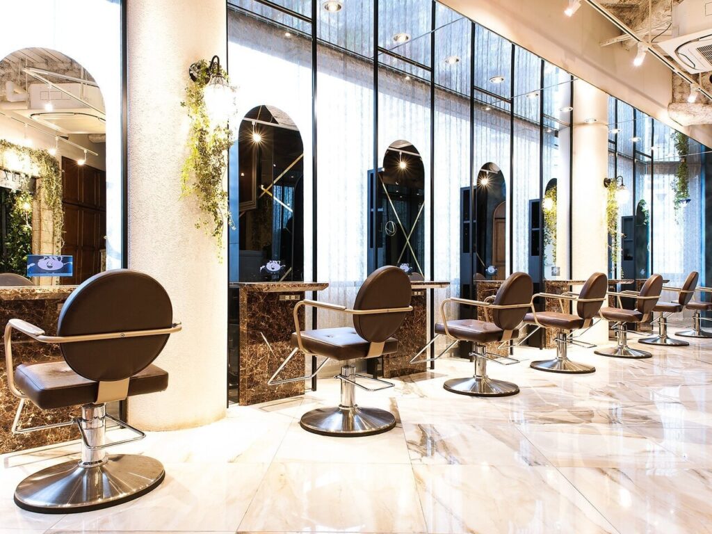 LUXBE SKY 大阪梅田店の店内写真