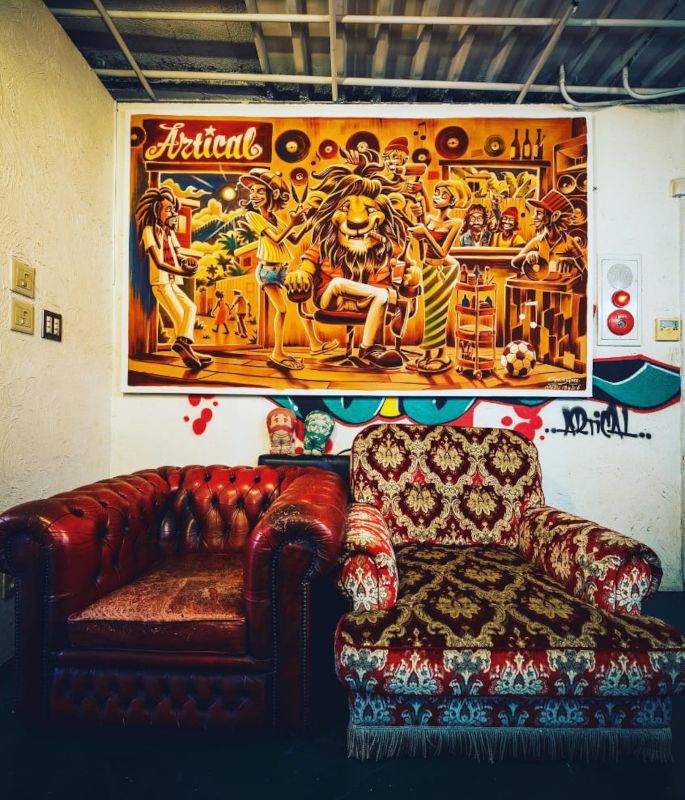 ARTICALの個性的な店内