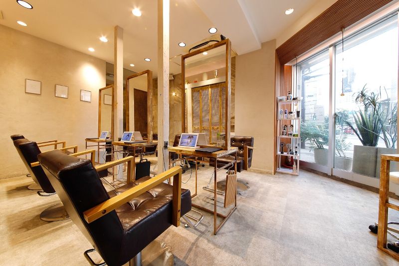 AUBE HAIR gina　浦和店の店内写真