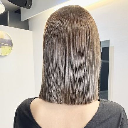 Relato DESIGN COSTA 浦和のツヤのあるヘアスタイル