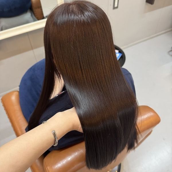 徳島で髪質改善を得意とするサロンのスタイル写真