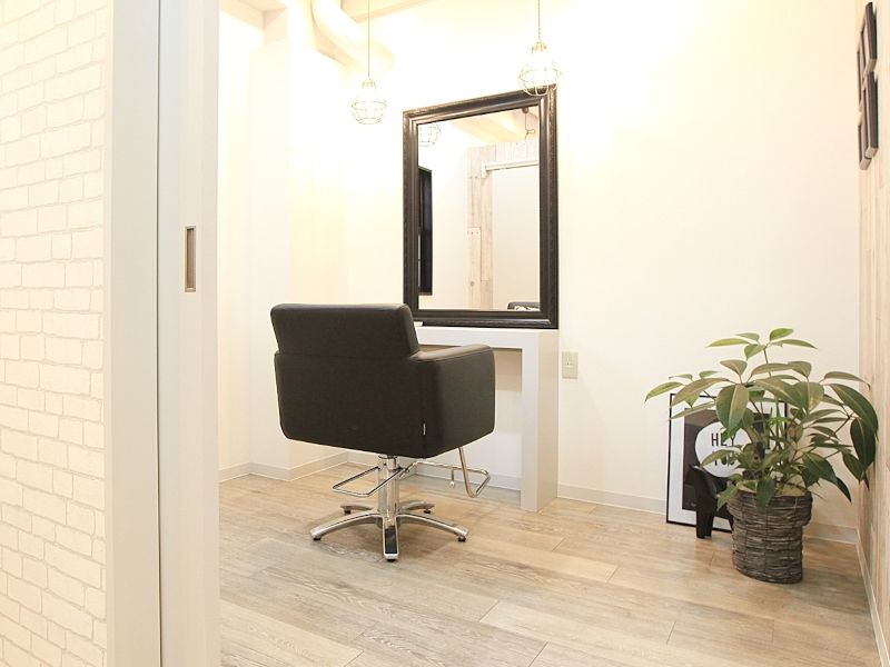 Fiato Hairdressing Salon 　赤羽1号店の個室の写真