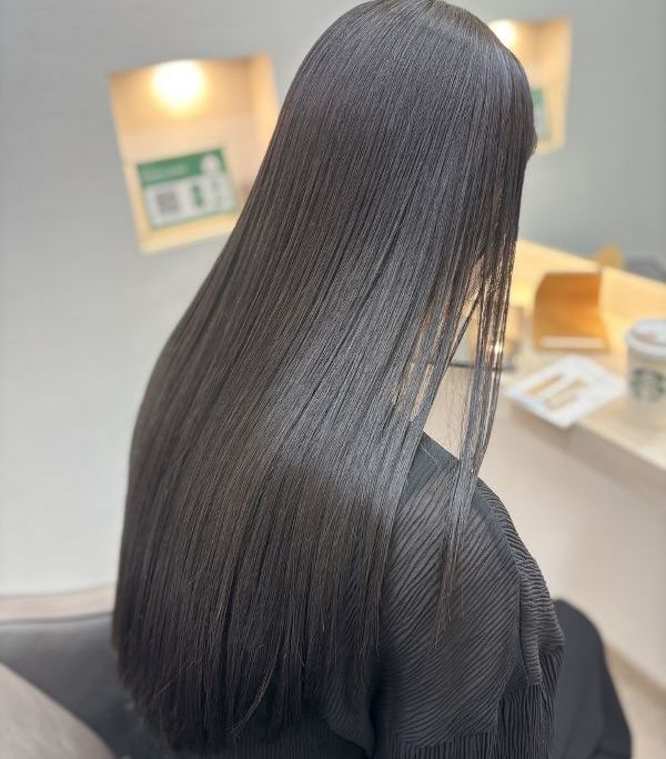 エント　エクラートの髪質改善のスタイル写真