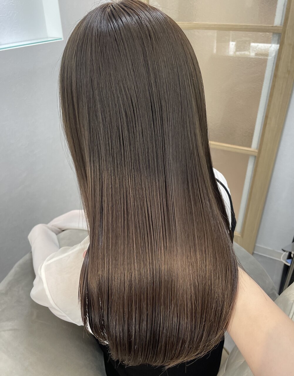 <p>髪質改善って何をする施術?知っておきたい基本と注意点</p>
の画像
